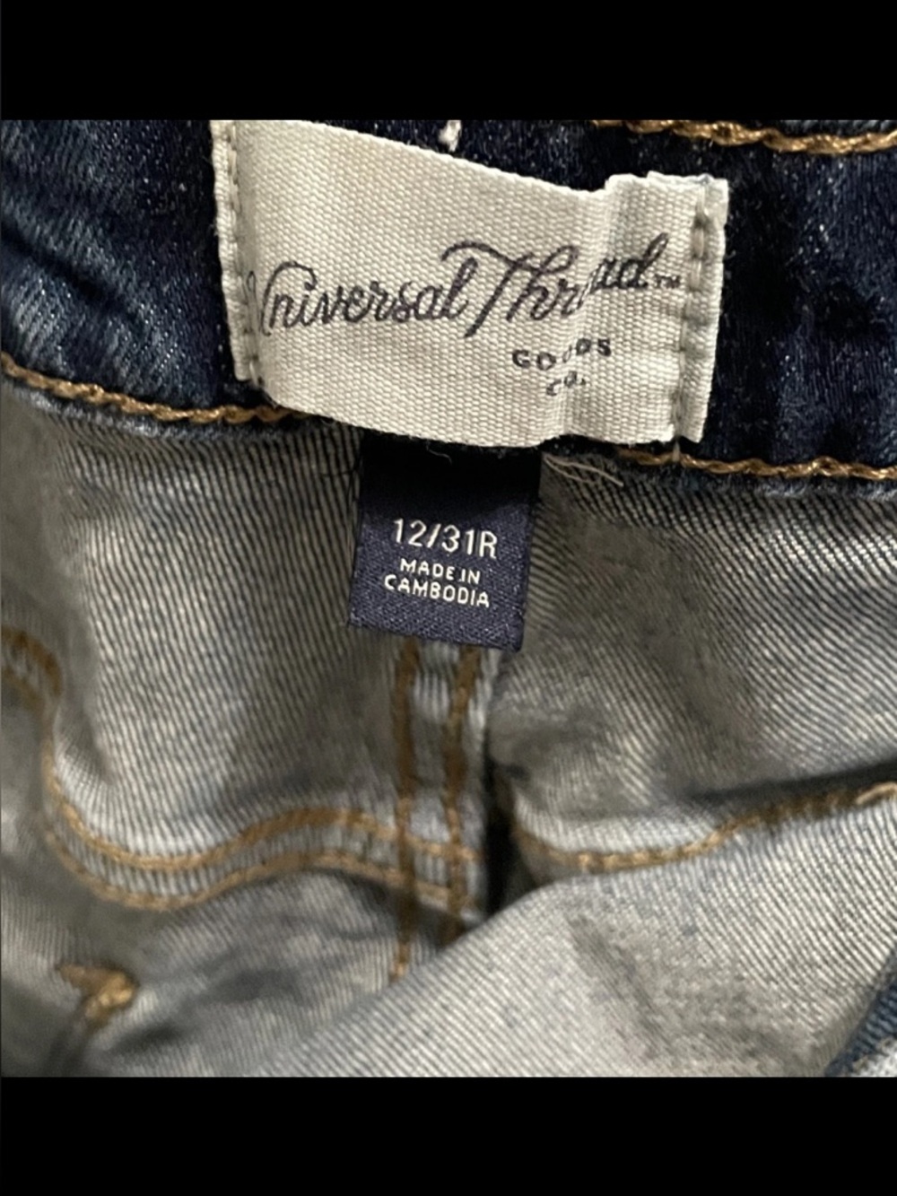 Universal Thread medium Blue raw hem Denim Women's distressed Overalls - Picture 4 of 6